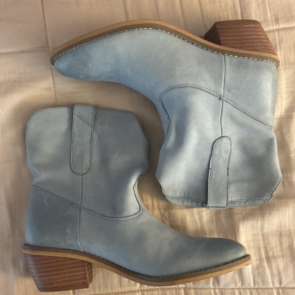 RARE Crown Vintage Light Blue Leather Western Ankle Booties Boho Cowboy Boots - Picture 4 of 13